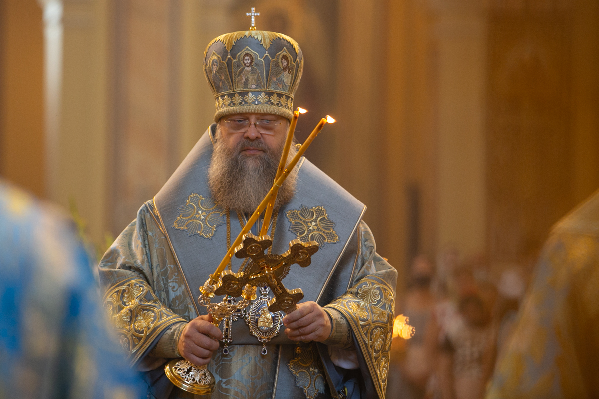 В праздник Успения Пресвятой Богородицы Глава Донской митрополии совершил Божественную литургию в Ростовском кафедральном соборе