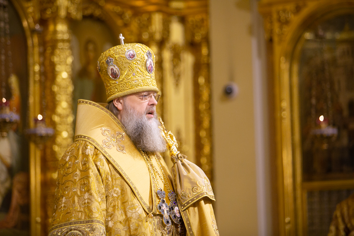 Молебное пение на новолетие в Ростовском кафедральном соборе