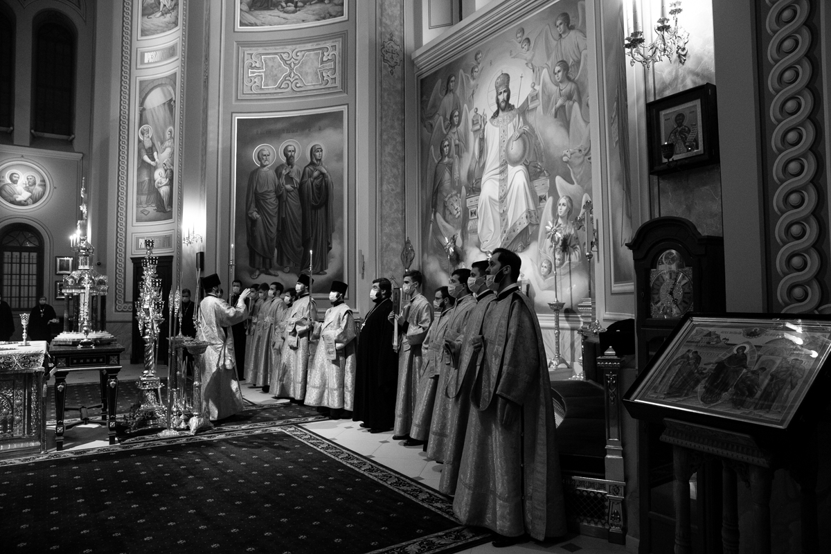 Всенощное бдение и Божественная литургия в день памяти святителя Николая, архиепископа Мир Ликийских, чудотворца