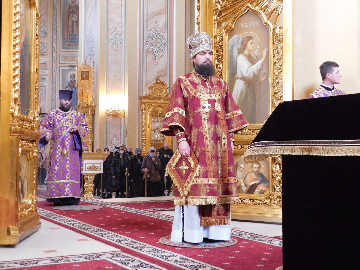 Литургия в день памяти священномученика Николая Попова