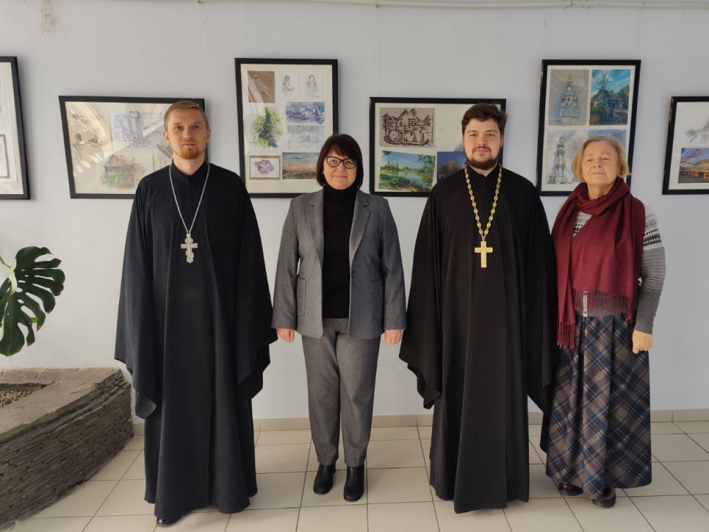 Встреча настоятеля кафедрального собора и директора ростовской МБОУ «Гимназия № 35»